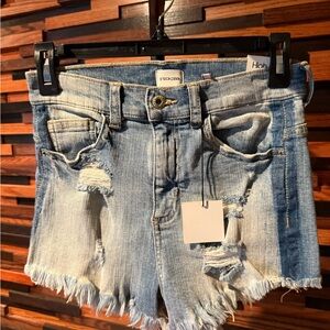 Sneak Peek Blue Light Wash Jean Shorts NWT - Small